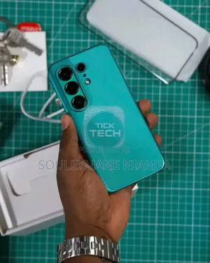 Tecno Camon 50 Pro 256 GB Autre