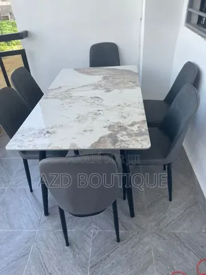 Table À Manger en Marbre Pour 6 Personnes