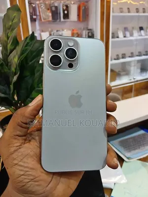 Nouveau Apple iPhone 15 Pro Max 256 GB Gris