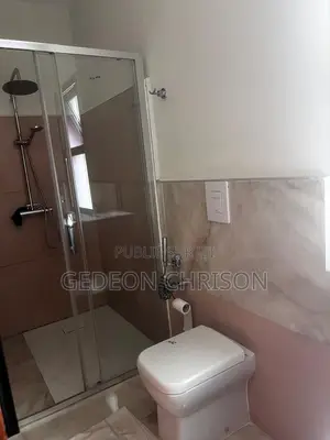6chbre Villa dans Cocody à Louer