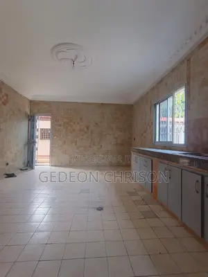 5chbre Villa dans Cocody à Louer