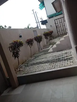 4chbre Villa dans Entrepreneur Djôlo, Bingerville à Louer