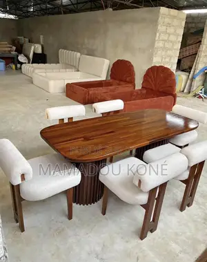 Table a Manger 06 Places Model Importé Uniquement Sur Commande
