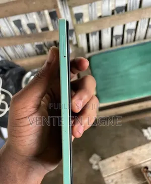 Nouveau Alcatel 10.16G Doré