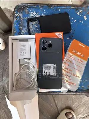 Nouveau Tecno Spark 40 256 GB Gris