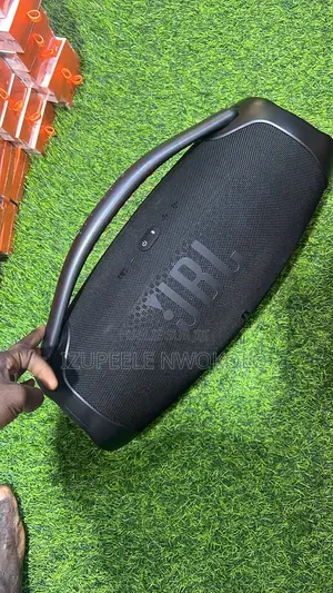 Enceinte Bluetooth JBL Boombox 800w – Neuve en Boît