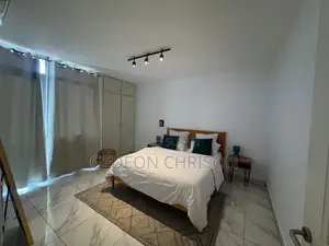 Meublé 3chbre Appartement dans Cocody à Louer