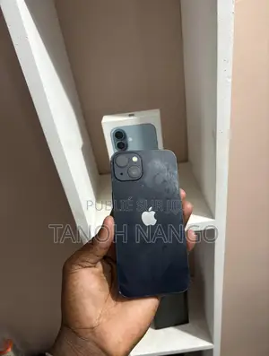 Apple iPhone 13 128 GB Bleu