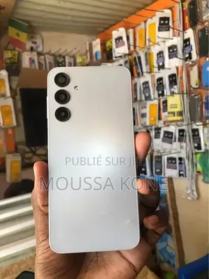 Nouveau Samsung Galaxy A Argenté