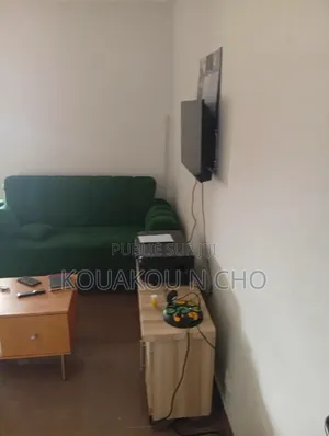 3chbre Appartement dans Prestige, Yopougon à Louer