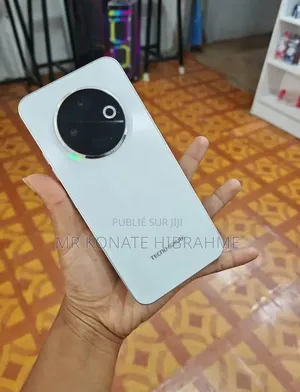 Nouveau Tecno Spark 40 256 GB Blanc