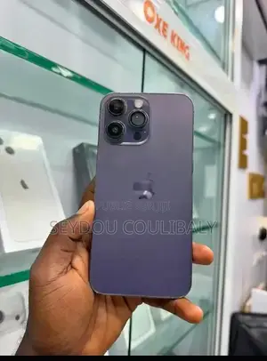 Nouveau Apple iPhone 14 Plus 128 GB Noir