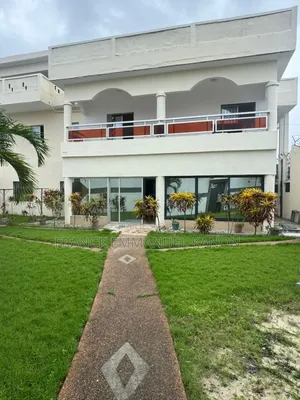 9chbre Villa dans Appartement Idéal, Yopougon à Vendre