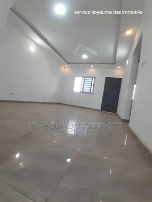 2chbre Appartement dans Service Royaume Des, Cocody à Louer