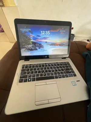 Nouveau HP EliteBook 840 G3 16GB Intel Core i5 HDD+SSD 512GB