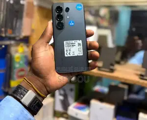 Nouveau Tecno Camon 50 Ultra 256 GB Noir