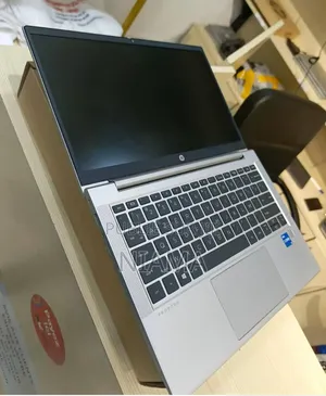 Nouveau HP ProBook 430 G8 8GB Intel Core i5 SSD 256GB