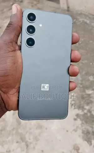 Nouveau Samsung Galaxy S24+ 256 GB Noir