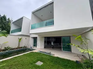 3chbre Villa dans Massa Immobilier, Cocody à Louer