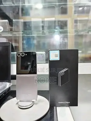 Nouveau Samsung Galaxy Z Flip7 256 GB Noir