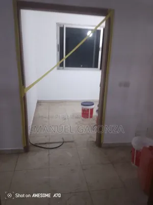 12chbre Villa dans Gabonza, Cocody à Vendre