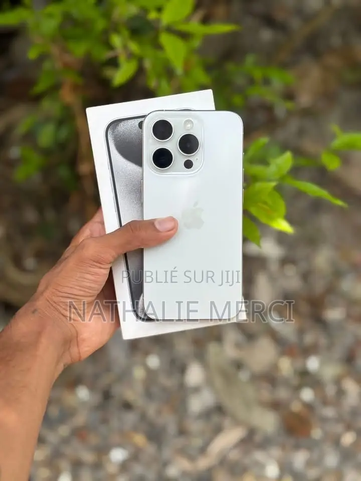 Nouveau Apple iPhone 15 Pro Max 256 GB Blanc