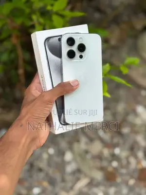 Nouveau Apple iPhone 15 Pro Max 256 GB Blanc