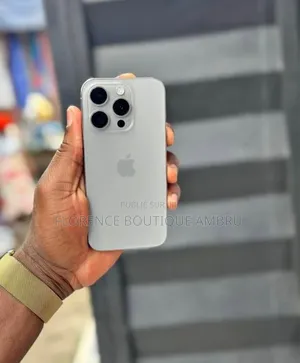 Nouveau Apple iPhone 14 Pro 256 GB Blanc
