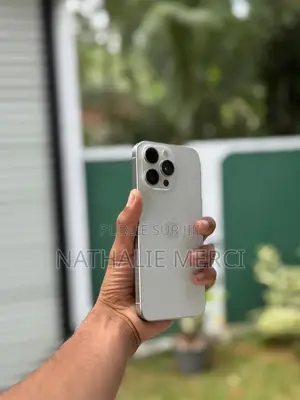 Nouveau Apple iPhone 15 Pro Max 256 GB Blanc