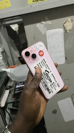 Apple iPhone 15 128 GB Rose