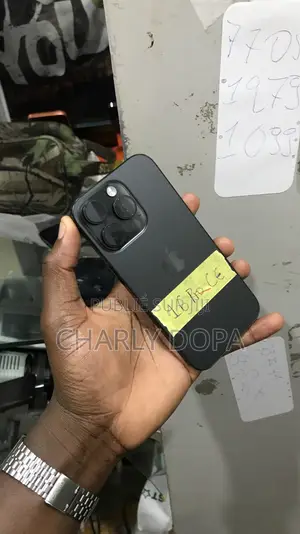 Apple iPhone 16 Pro 128 GB Noir