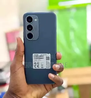 Nouveau Tecno Spark 40 Pro+ 256 GB Gris