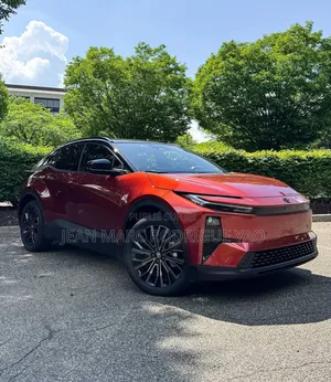 Nouveau Toyota C-HR 2025 Rose