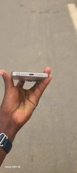 Nouveau Apple iPhone 15 Pro 256 GB Gris