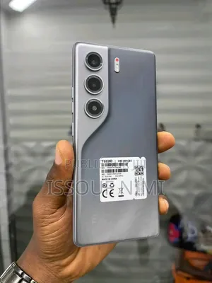 Nouveau Tecno Camon 40 Pro 4G 256 GB Autre