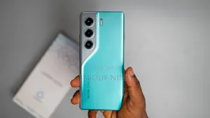 Nouveau Tecno Camon 40 Pro 4G 256 GB Autre
