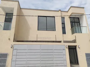 Meublé 4chbre Villa dans Appartement Ideal, Cocody à Vendre