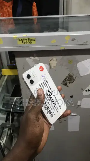 Apple iPhone 12 64 GB Blanc