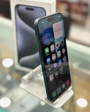 Nouveau Apple iPhone 15 Pro Max 512 GB Autre
