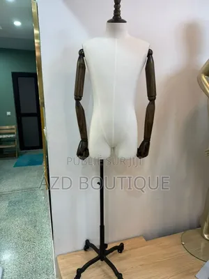 Mannequin Buste Qualité Supérieure Avec Bras Articulés Et Roulettes