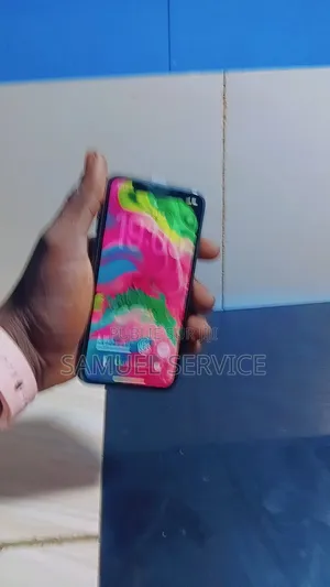 Nouveau Apple iPhone 11 128 GB Noir