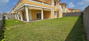 4chbre Villa dans Villa Duplex 5, Grand-Bassam à Louer
