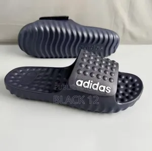 Claquette Adidass