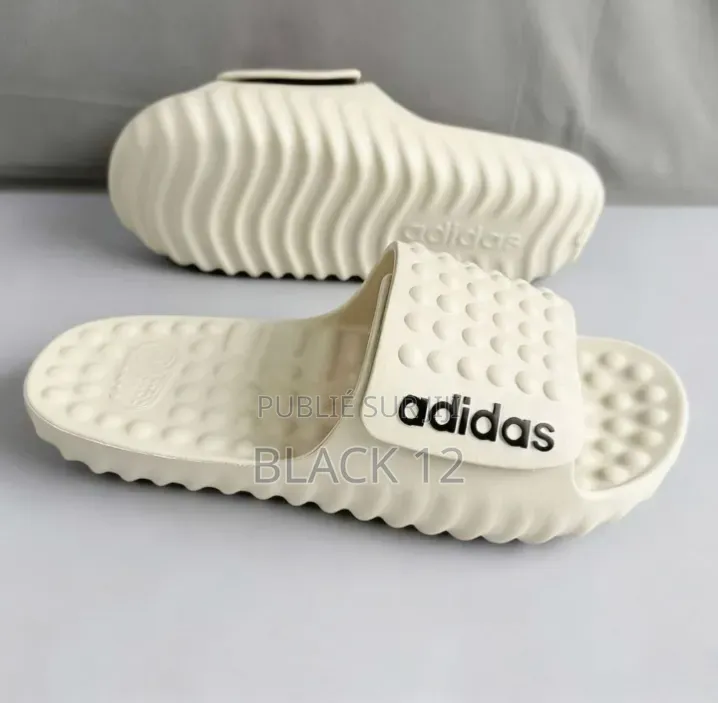 Claquette Adidass