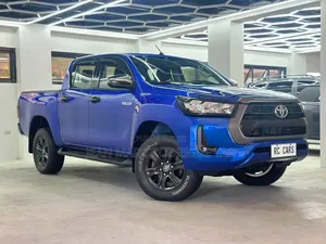 Nouveau Toyota Hilux 2025 Bleu