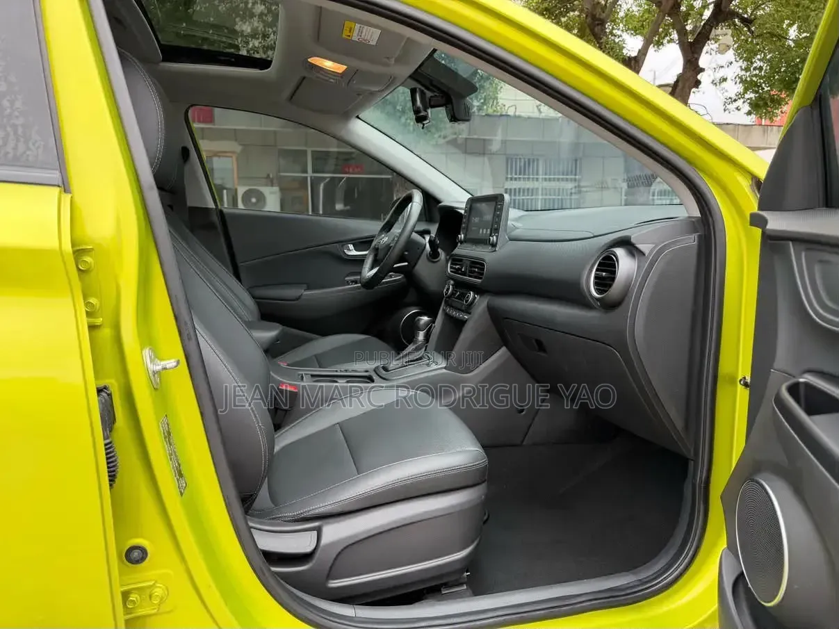 Hyundai Elantra 2024 Jaune