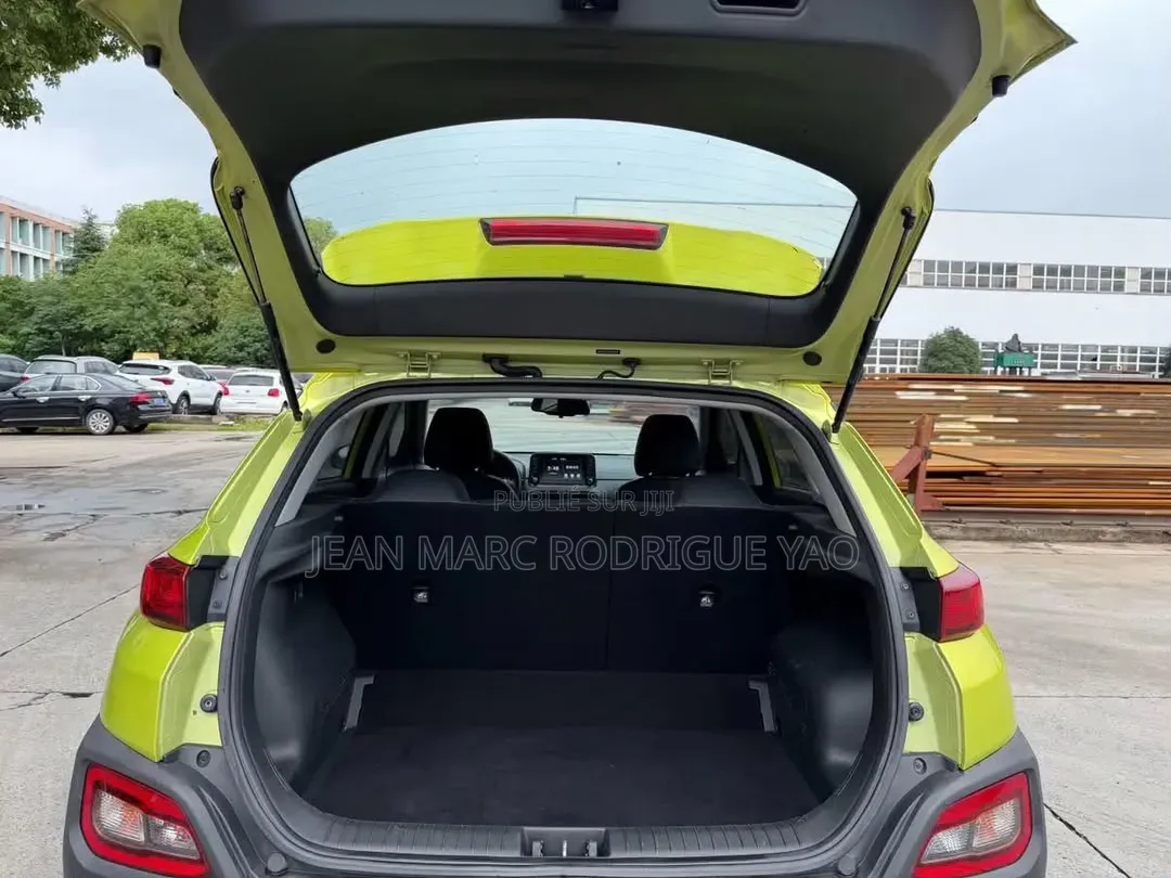 Hyundai Elantra 2024 Jaune