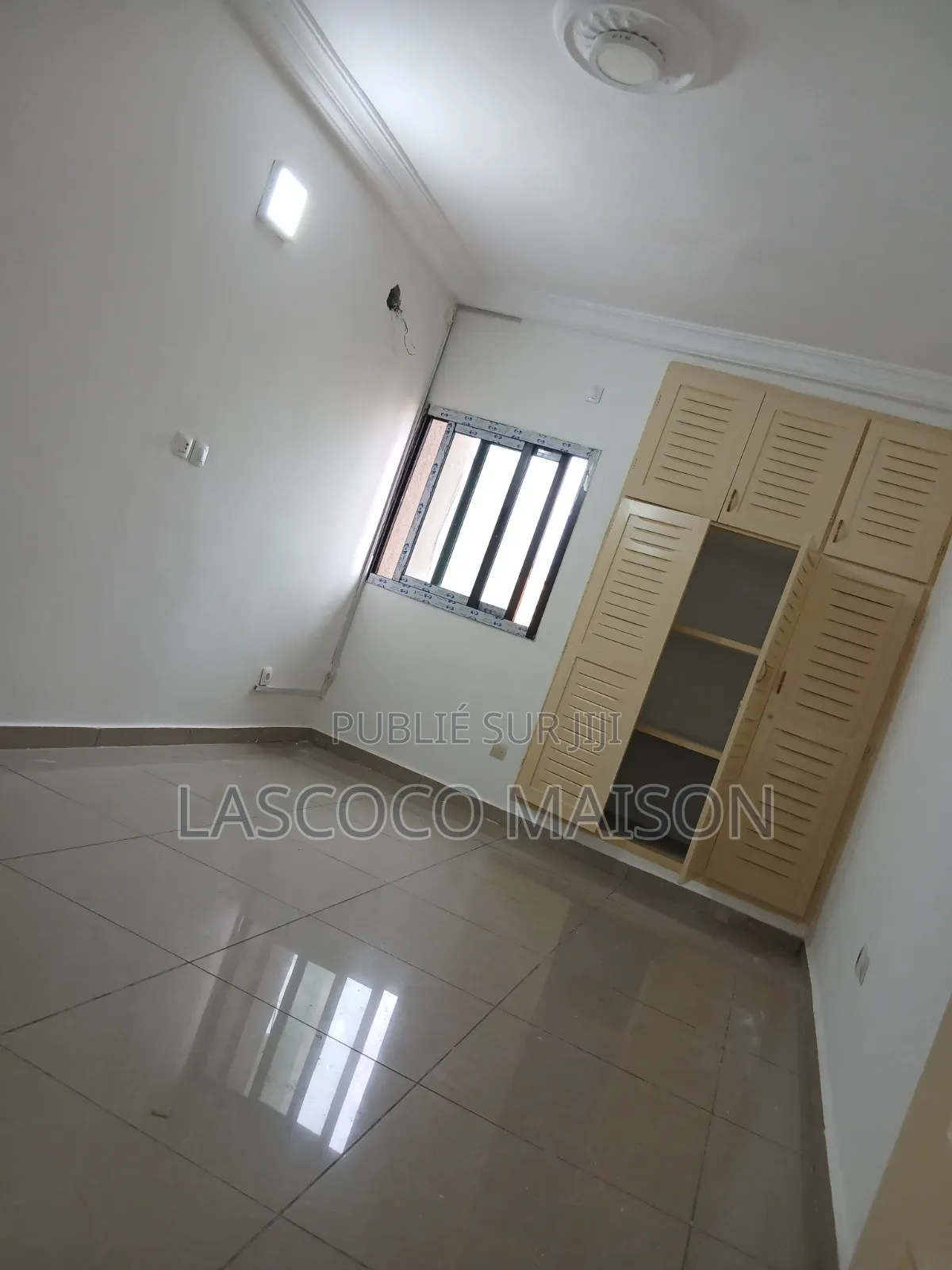 2chbre Appartement dans Lascoco Maison, Cocody à Louer