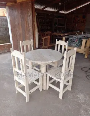 Table À Manger en Bois Massif Confort Et (4) Chaises
