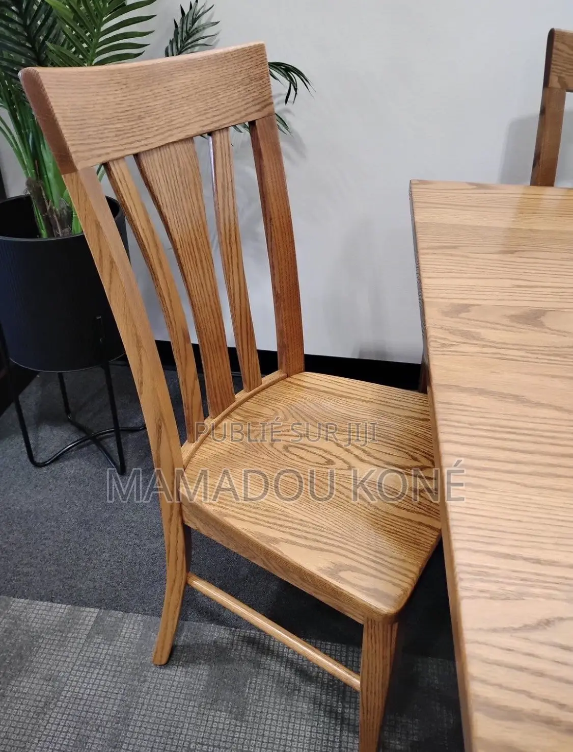 Table À Manger en Bois Massif Confort Et (4) Chaises